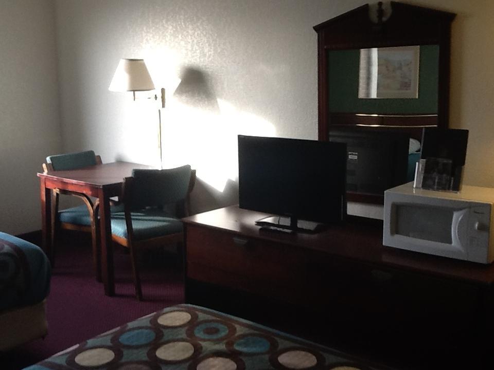 Motel Super 8 By Wyndham Kennett Exteriér fotografie